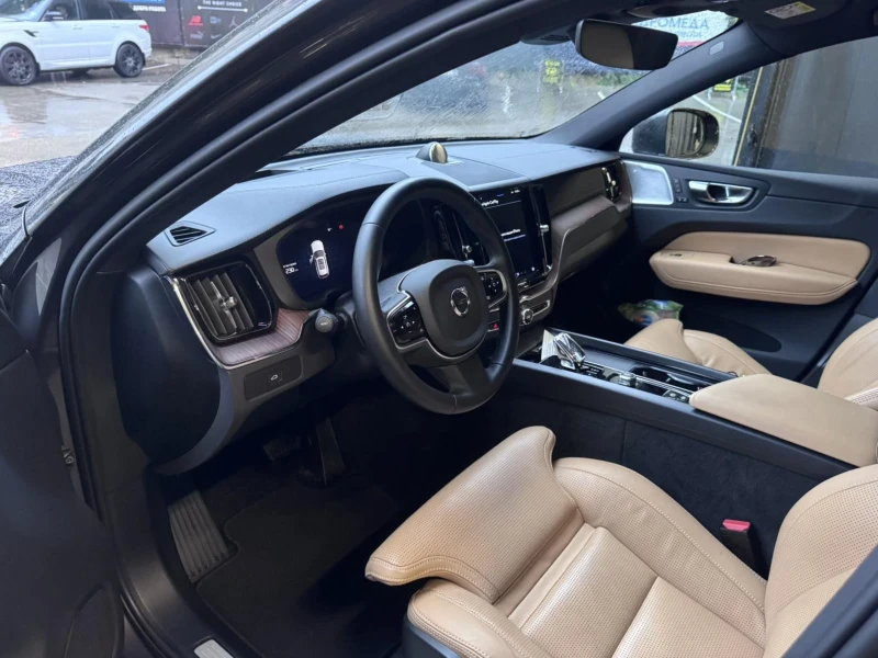 Volvo XC60 PoleStar Engeneered, снимка 10 - Автомобили и джипове - 52543860