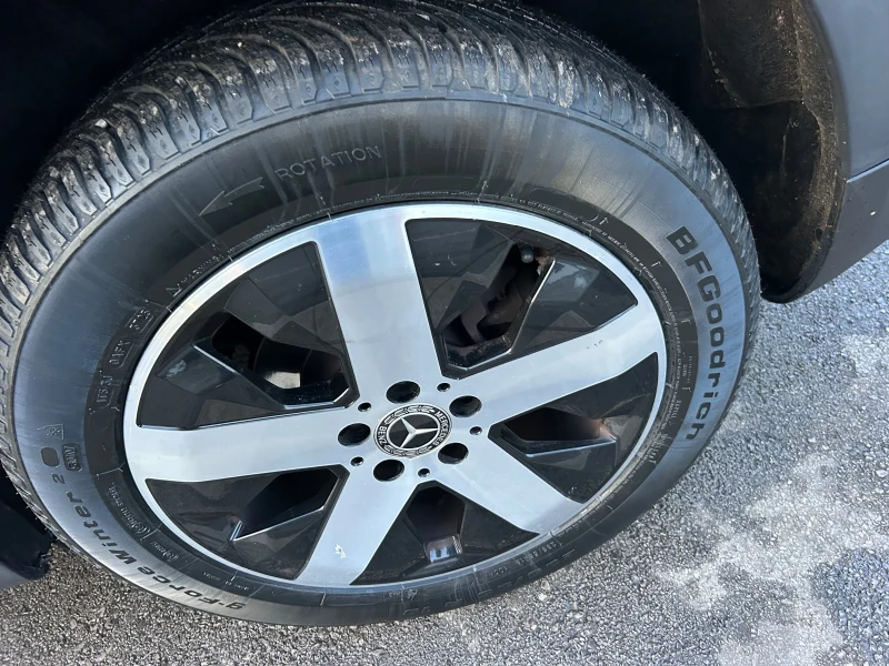 Mercedes-Benz GLB 200d AMG * УДЪЛЖЕНА ГАРАНЦИЯ * ПЪЛЕН СЕРВИЗ * , снимка 7 - Автомобили и джипове - 52565568