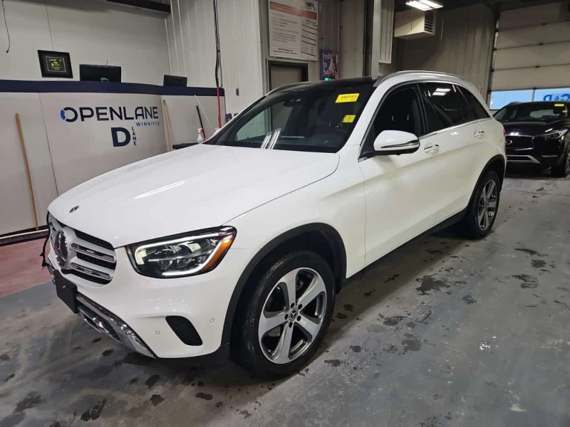 Mercedes-Benz GLC 300 4MATIC * 360 * PANO* KEYLESS  * OFF-ROAD* 
