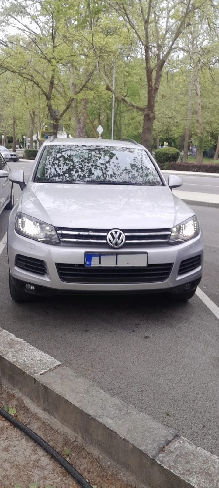 VW Touareg, снимка 3 - Автомобили и джипове - 54554419