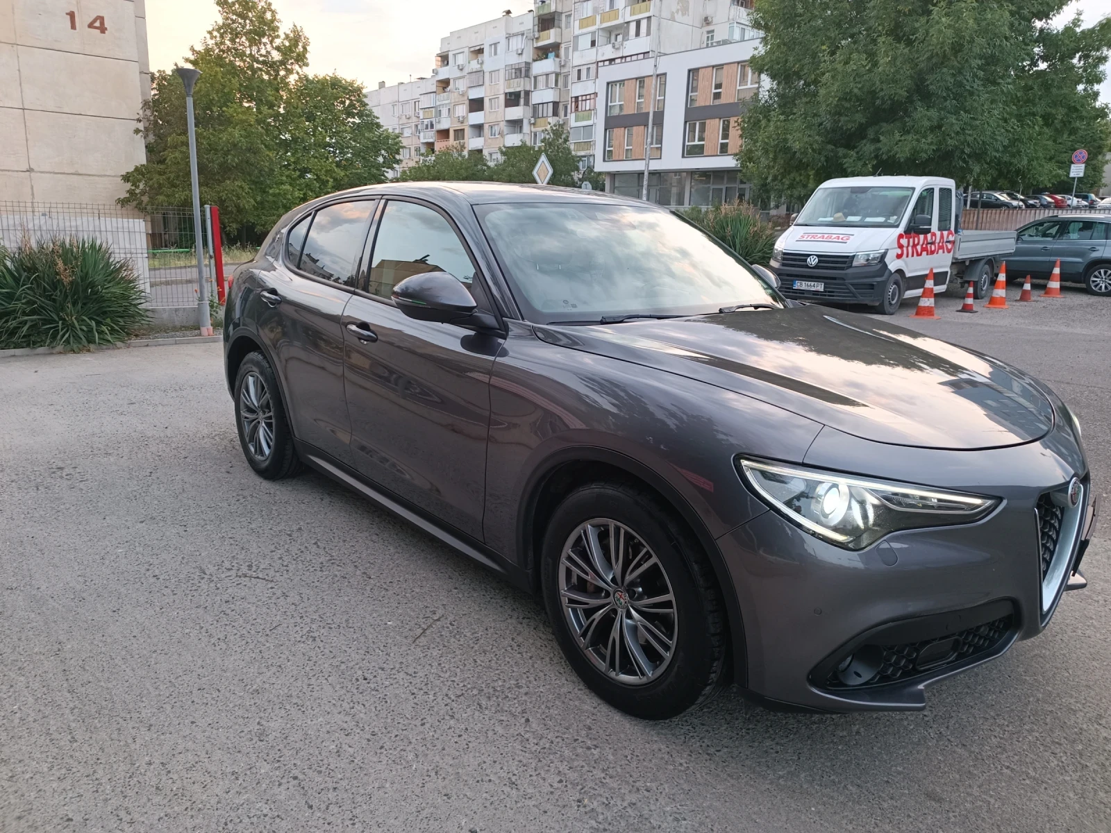 Alfa Romeo Stelvio  - изображение 2