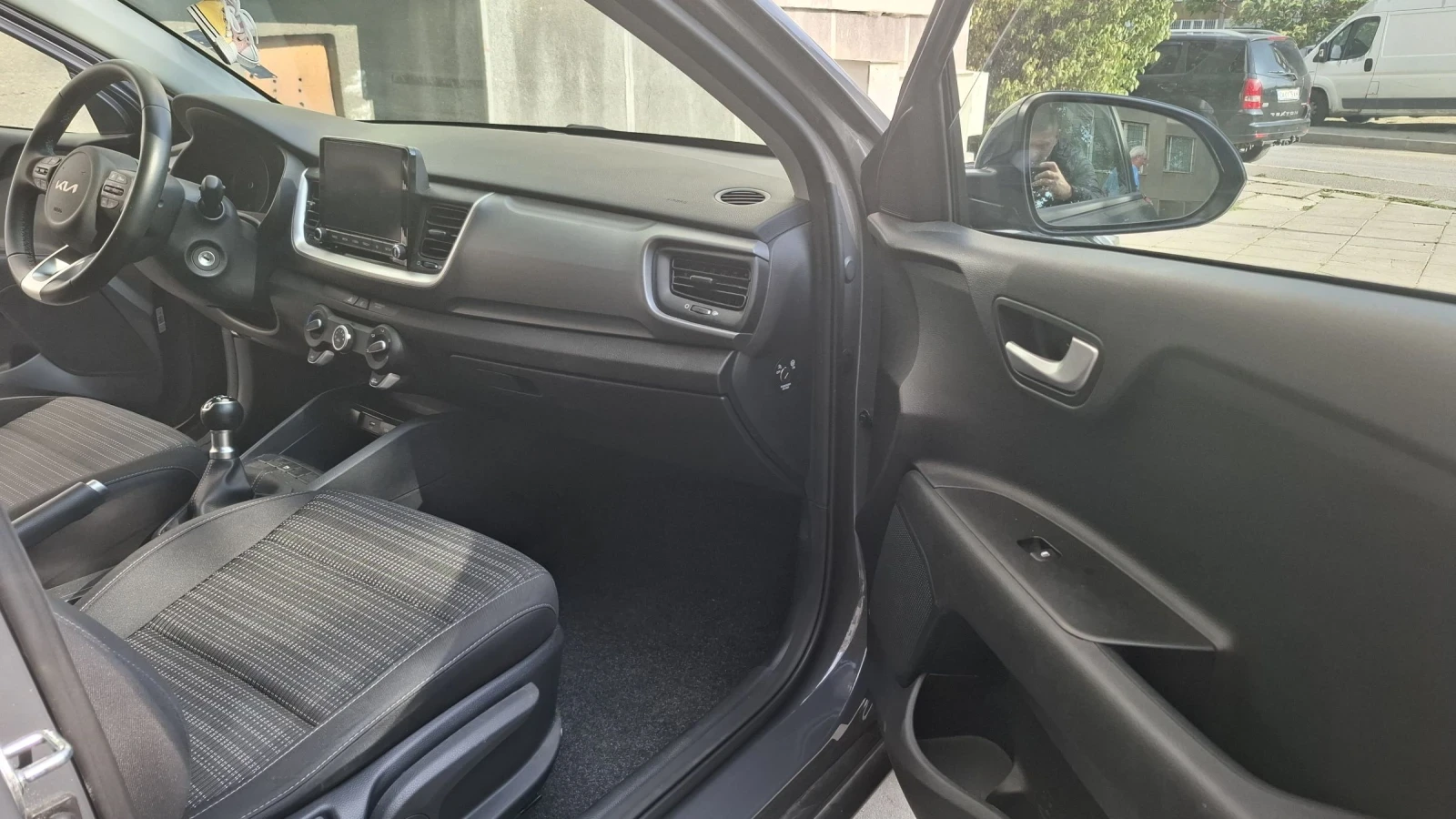 Kia Stonic 1.2i бензин газ - изображение 8