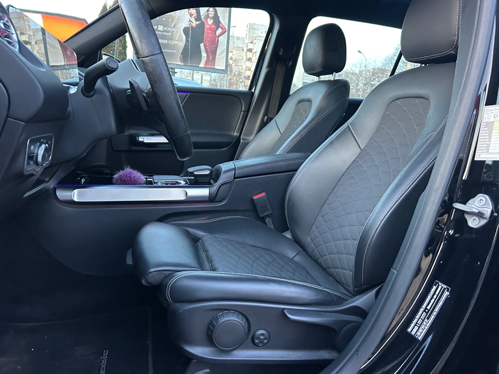 Mercedes-Benz GLB 200d AMG * УДЪЛЖЕНА ГАРАНЦИЯ * 360к ПЪЛЕН СЕРВИЗ * - изображение 9