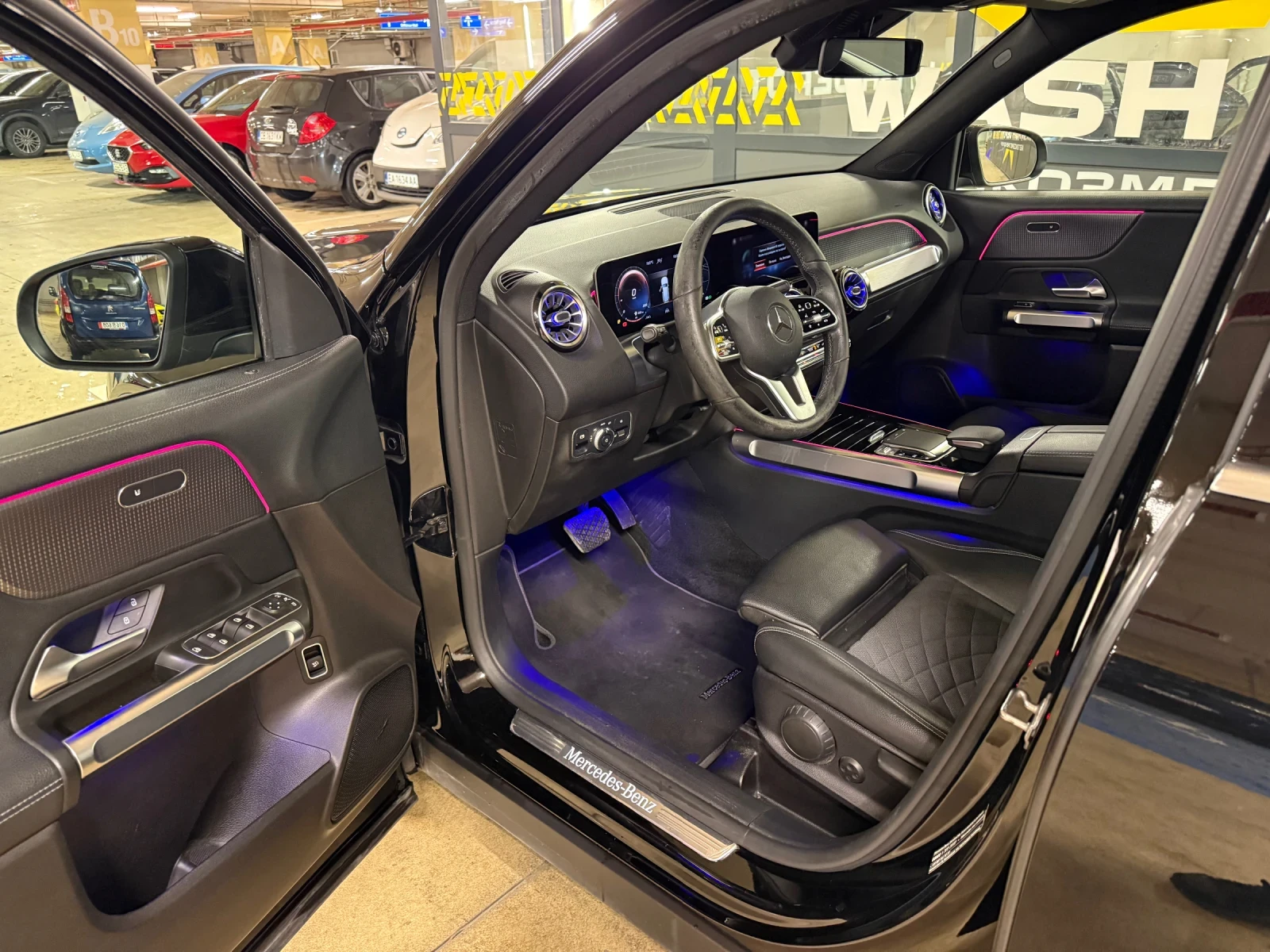 Mercedes-Benz GLB 200d AMG * ДИСТРОНИК * КАМЕРА * ПЪЛЕН СЕРВИЗ  - изображение 9