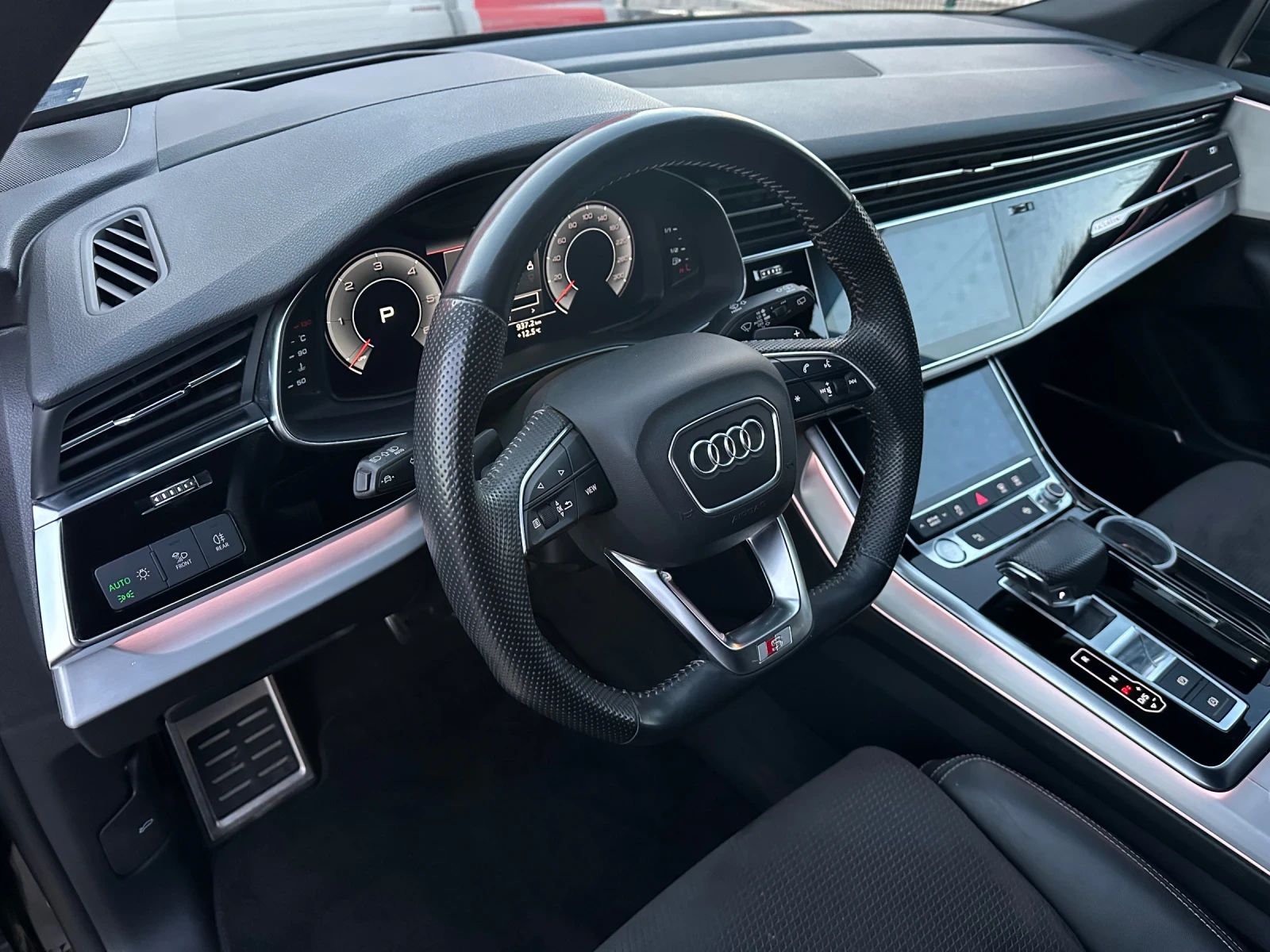 Audi Q8 S-Line, снимка 8 - Автомобили и джипове - 53728091