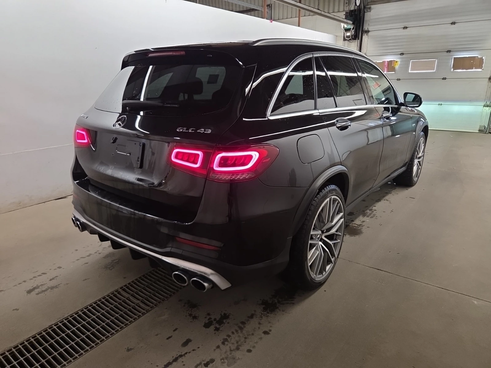 Mercedes-Benz GLC 43 AMG FACE * * 360 CAMERA * * CARFAX * * АВТО КРЕДИТ * *, снимка 3 - Автомобили и джипове - 54569153
