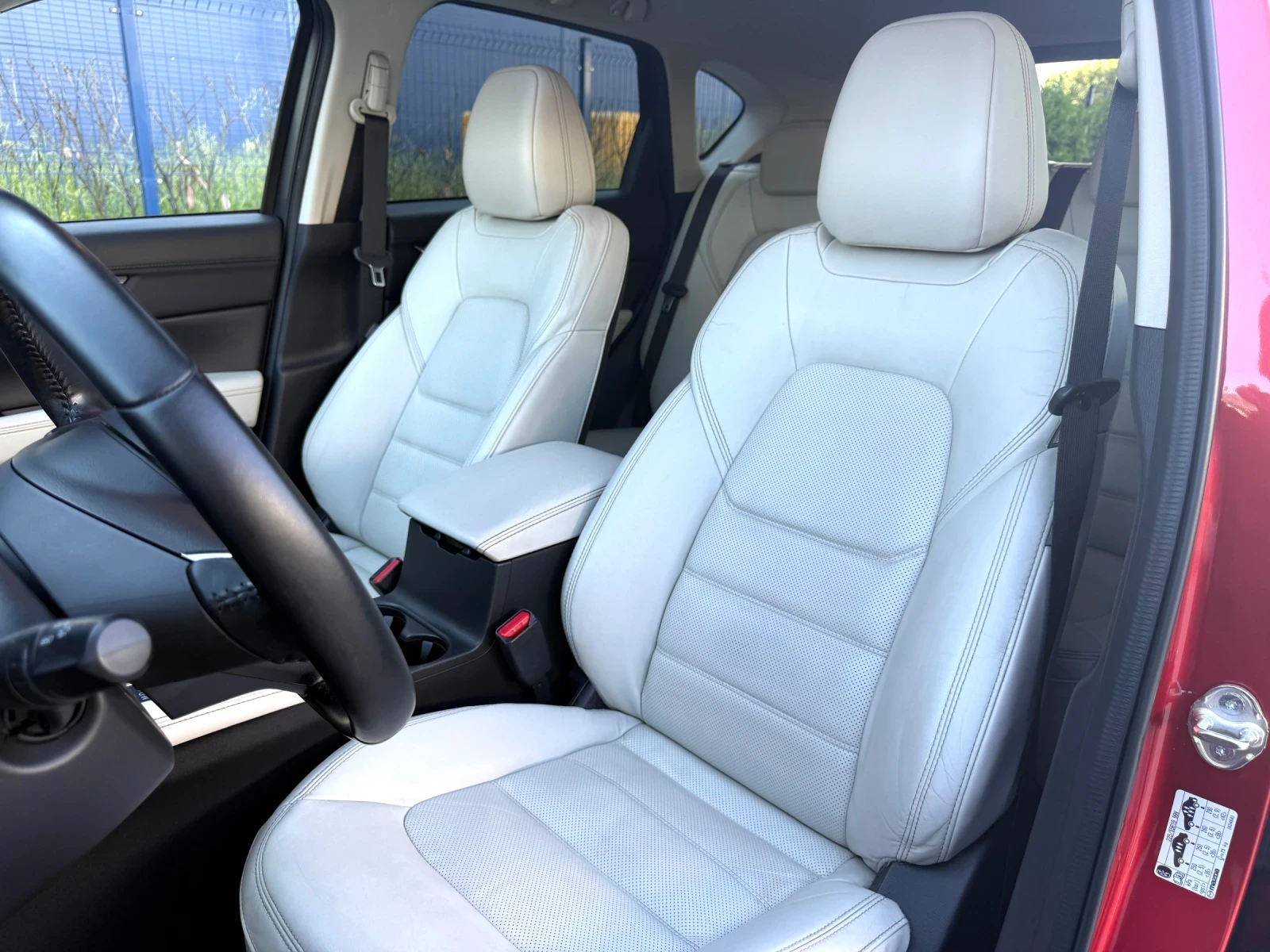 Mazda CX-5 2.2 175кс/4x4/EXCLUSIVE/DISTRONIC/KEYLESS/HEADUP, снимка 7 - Автомобили и джипове - 54710033