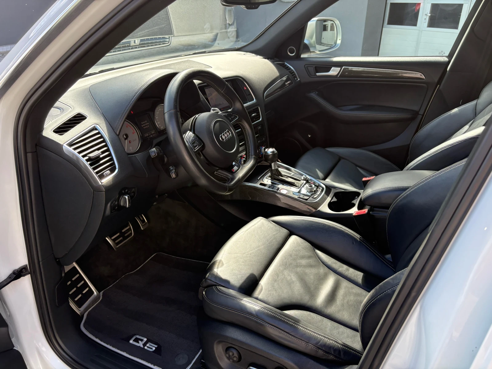 Audi SQ5, снимка 10 - Автомобили и джипове - 55439834