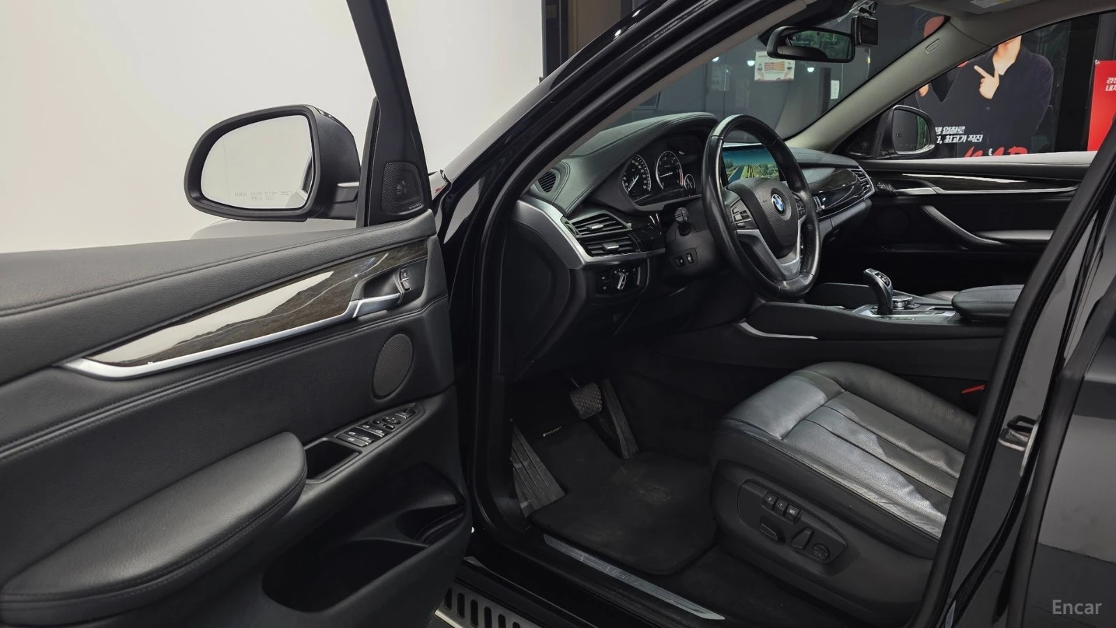 BMW X6 30d* 360 КАМЕРА* ДВА КЛЮЧА* ПОДГРЕВ* HEADUP, снимка 10 - Автомобили и джипове - 55615537