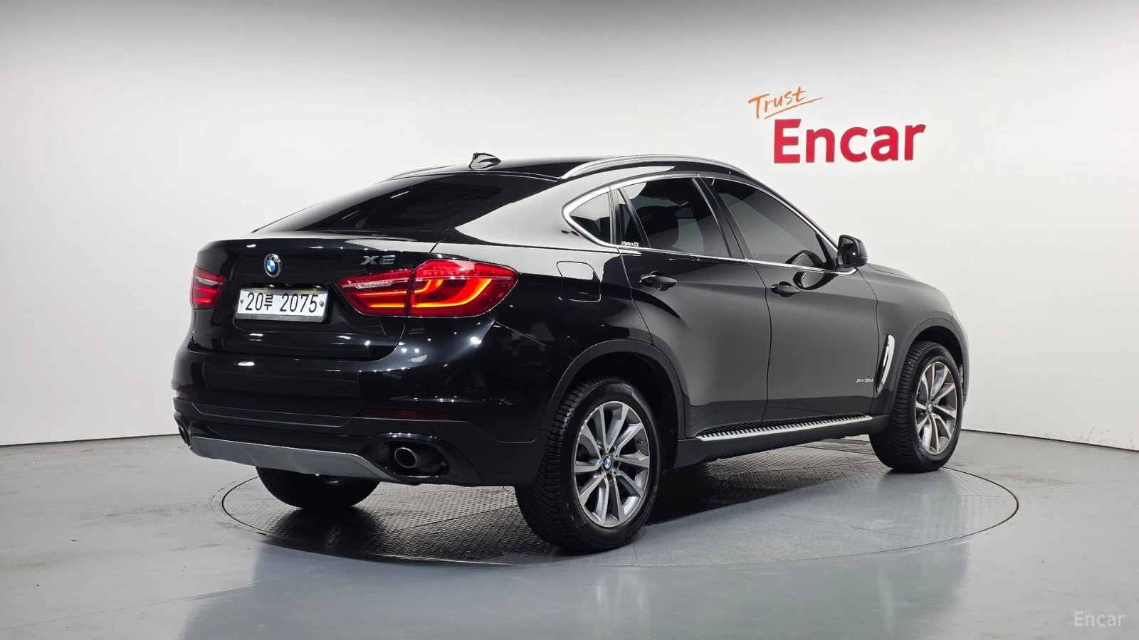 BMW X6 30d* 360 КАМЕРА* ДВА КЛЮЧА* ПОДГРЕВ* HEADUP, снимка 2 - Автомобили и джипове - 55615537