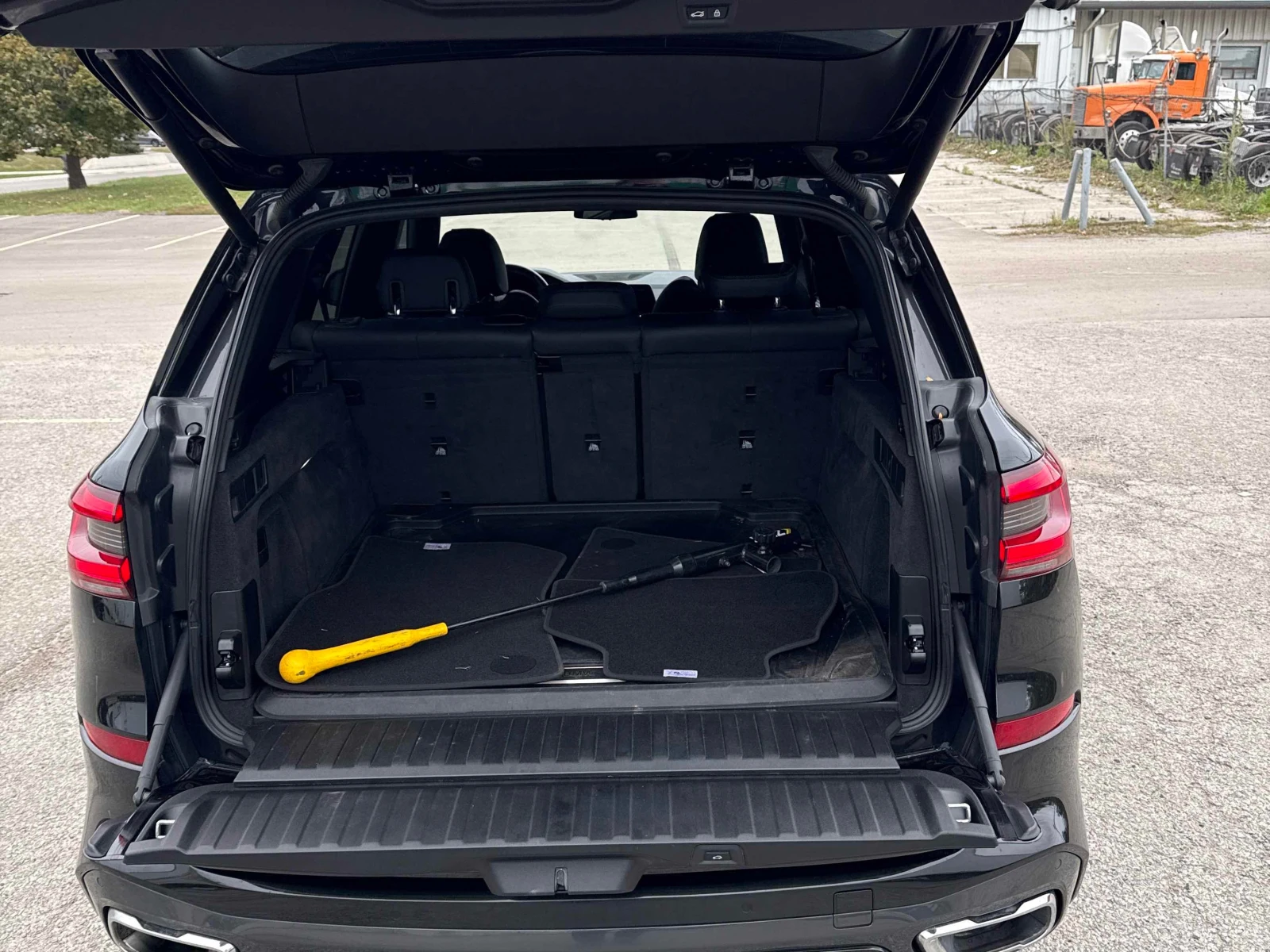BMW X5 * xDrive40i * АВТОКРЕДИТ БЕЗ ПЪРВОНАЧАЛНА ВНОСКА* , снимка 11 - Автомобили и джипове - 56150739