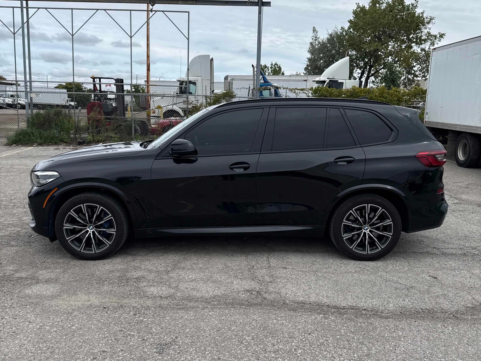 BMW X5 * xDrive40i * АВТОКРЕДИТ БЕЗ ПЪРВОНАЧАЛНА ВНОСКА* , снимка 15 - Автомобили и джипове - 56150739