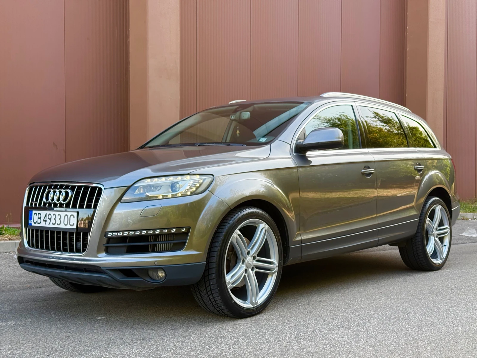 Audi Q7 4.2TDI INDIVIDUAL DISTRONIC ОБДУХВАНЕ ГАРАНЦИЯ 