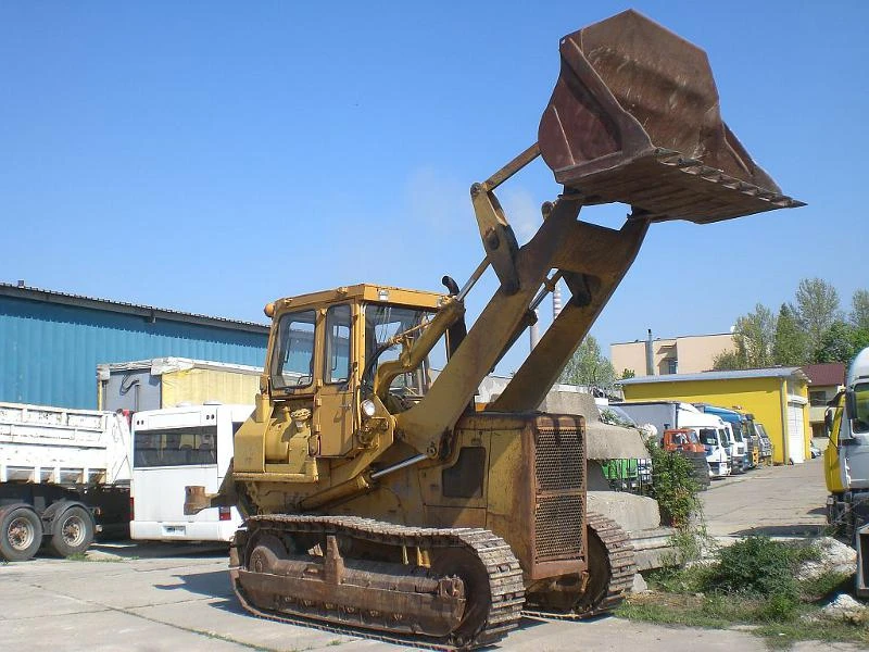 Булдозер Komatsu D57S-1, снимка 1 - Индустриална техника - 21247228