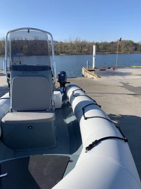 Надуваема лодка Bombard Explorer 550, снимка 7