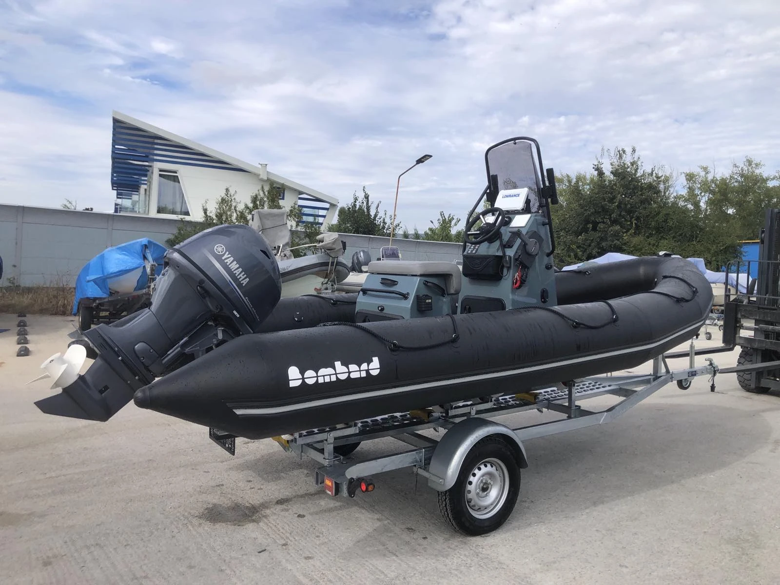   Bombard Explorer 550 | Mobile.bg   11