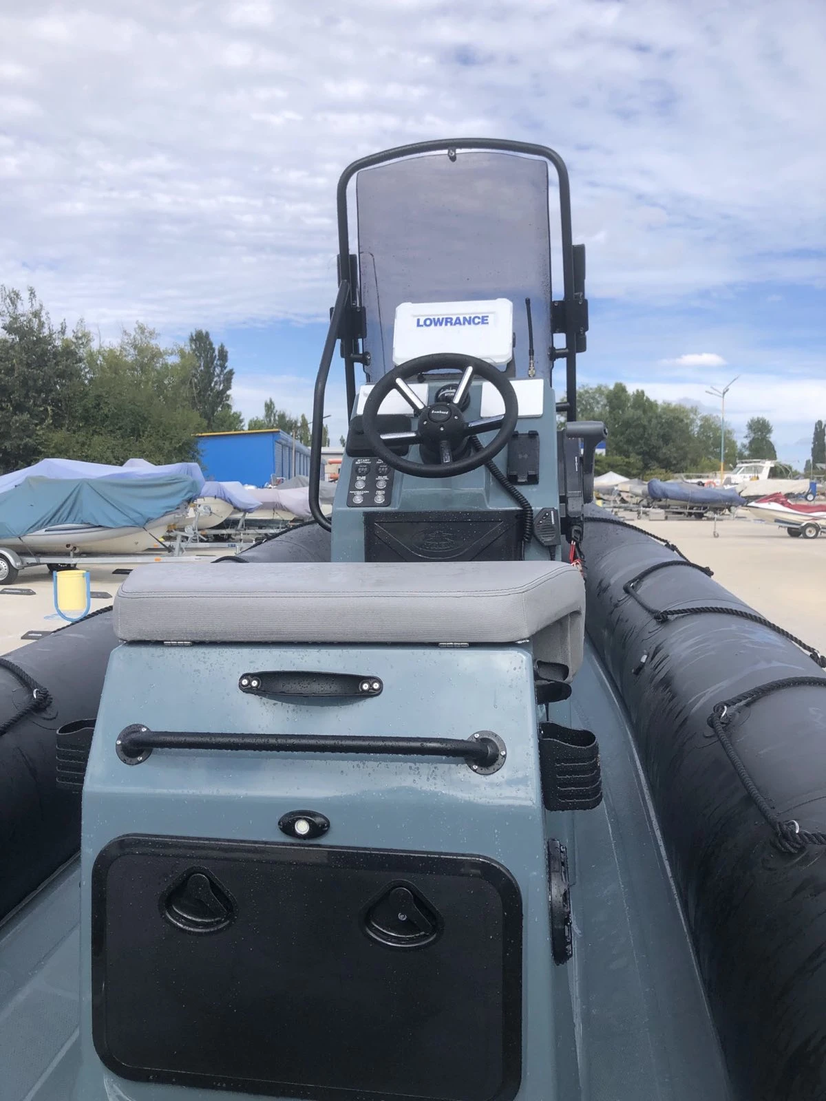   Bombard Explorer 550 | Mobile.bg   12