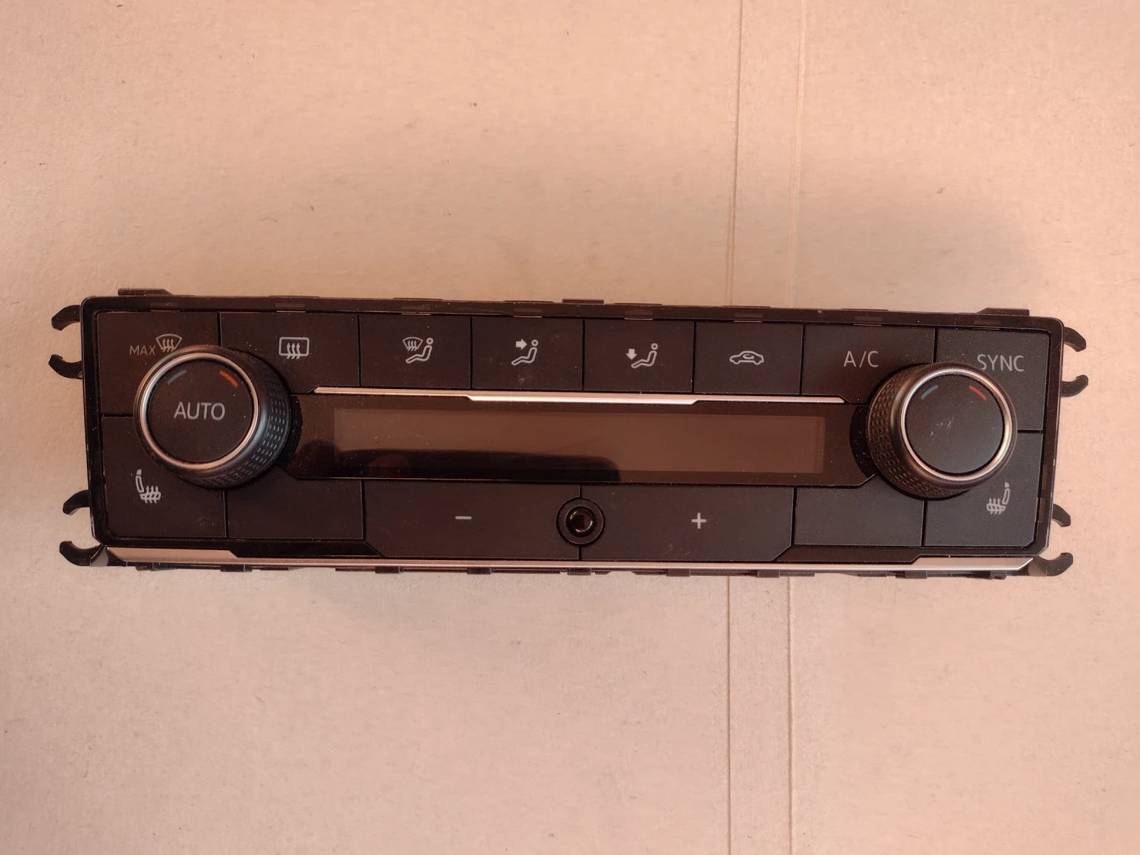 2G0907044N   2G0.907.044.N   ���������� ����������� VW T-CROSS  5HB013827-47 | Mobile.bg � ����������� 7