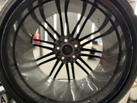 Гуми с джанти Pirelli 315/30R22, снимка 2