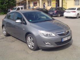Обява за продажба на Opel Astra 1, 6 I ~9 999 лв. - изображение 1