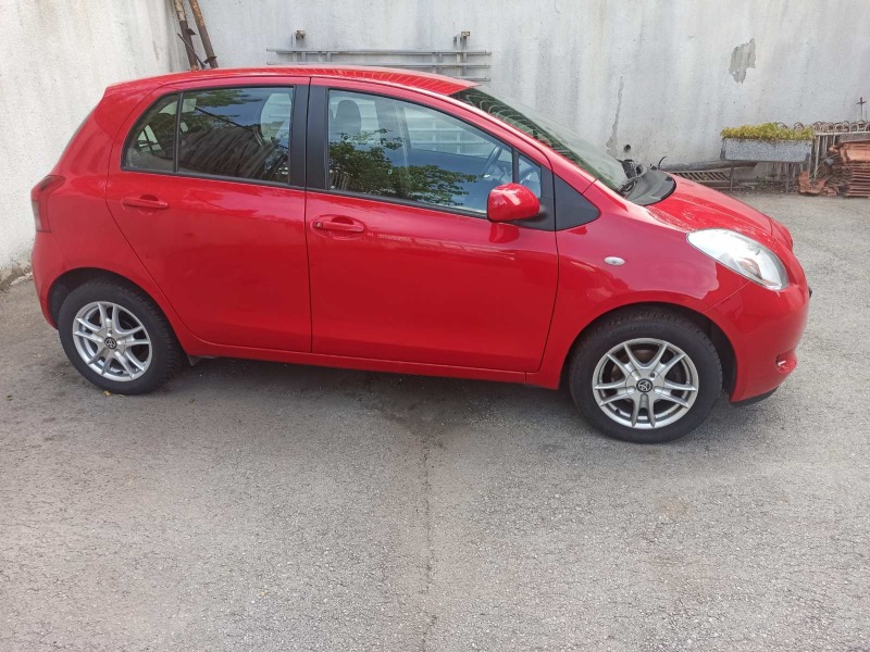 Toyota Yaris, снимка 3 - Автомобили и джипове - 46163342