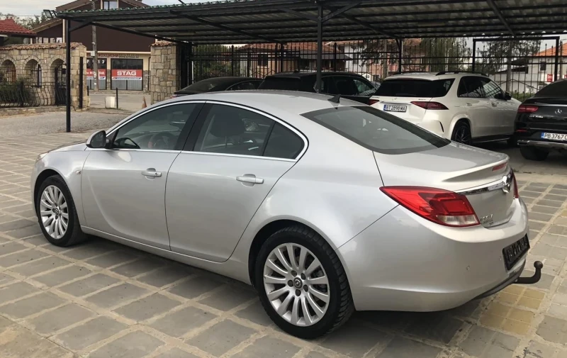 Opel Insignia, снимка 5 - Автомобили и джипове - 47232691