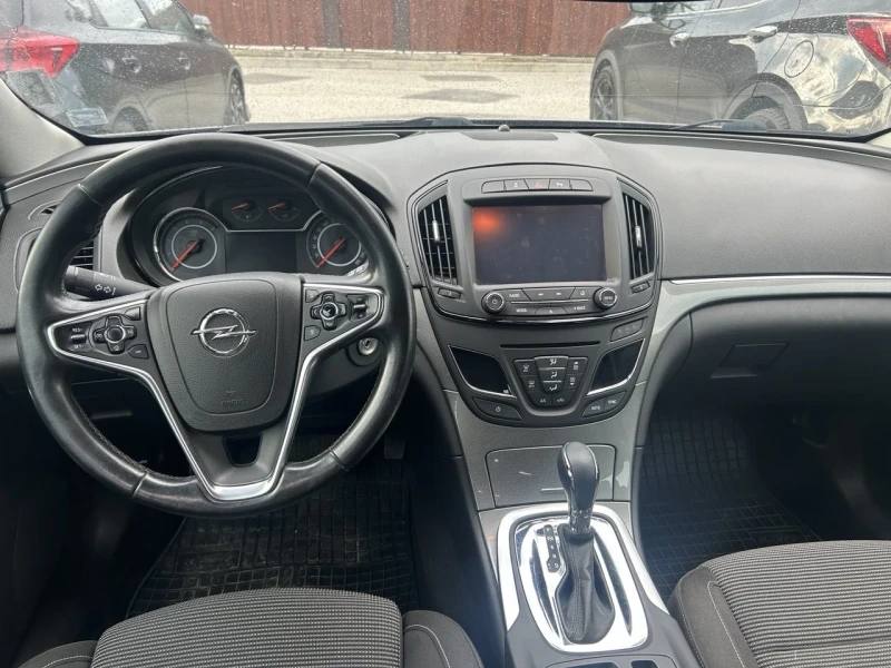 Opel Insignia 1.6D, снимка 6 - Автомобили и джипове - 47666854