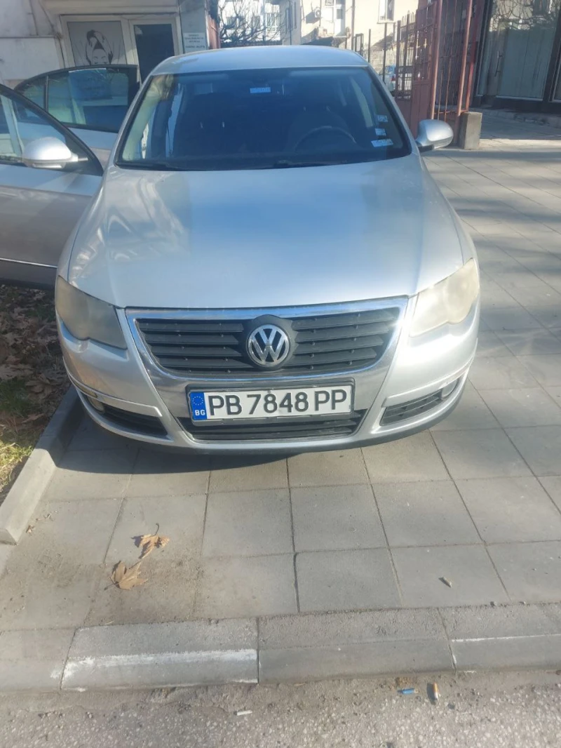 VW Passat, снимка 1 - Автомобили и джипове - 48650960