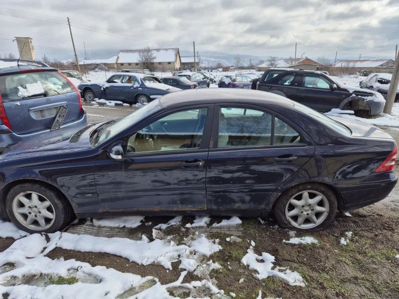 Mercedes-Benz C 200, снимка 6 - Автомобили и джипове - 49183347