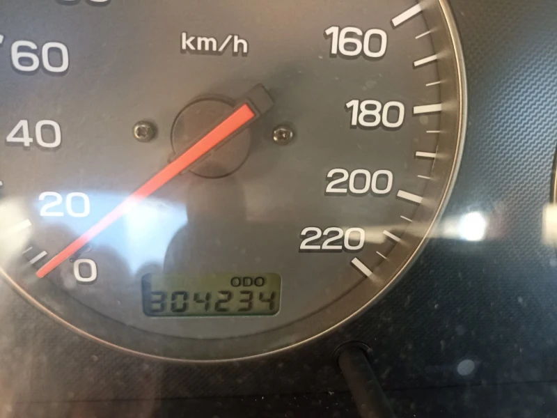 Subaru Legacy, снимка 5 - Автомобили и джипове - 51642566