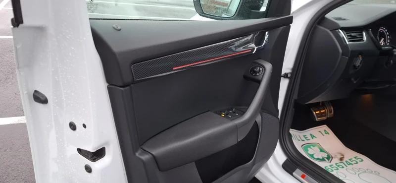 Skoda Octavia 2.0 Vrs 230kc Full Led SwiSS, снимка 17 - Автомобили и джипове - 52584435