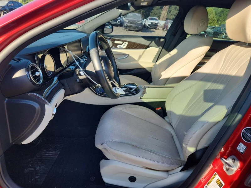 Mercedes-Benz E 300 ПОДГРЕВ* КАМЕРА* КЕЙЛЕС* LANE* ASSIST, снимка 7 - Автомобили и джипове - 52696603