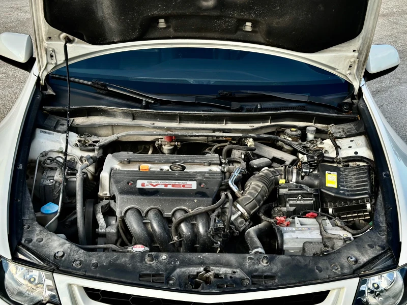 Honda Accord 8 2.4 Executive, снимка 13 - Автомобили и джипове - 53048900