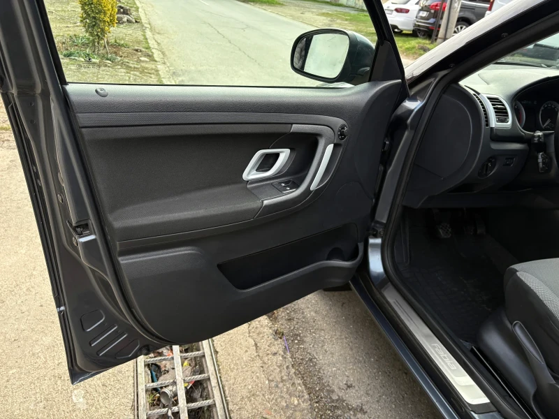 Skoda Fabia 1.9TDI VRS-Пакет* 190 000км* , снимка 7 - Автомобили и джипове - 53089280