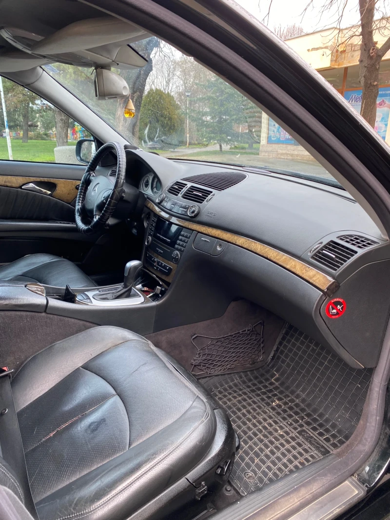 Mercedes-Benz E 270 2.7cdi, снимка 5 - Автомобили и джипове - 53357060