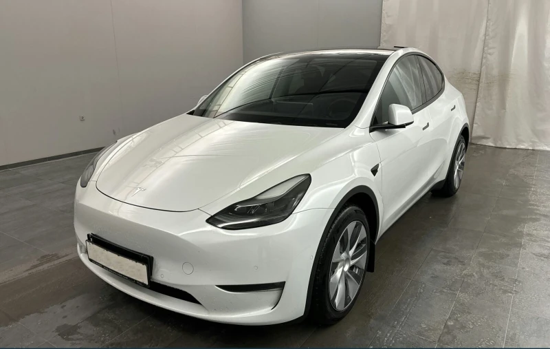 Tesla Model Y Long Range