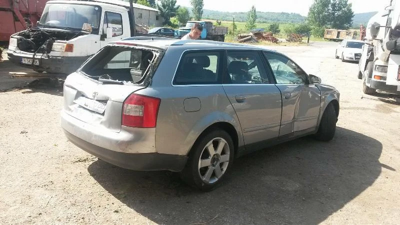 Audi A4 B6, снимка 2 - Автомобили и джипове - 46842181