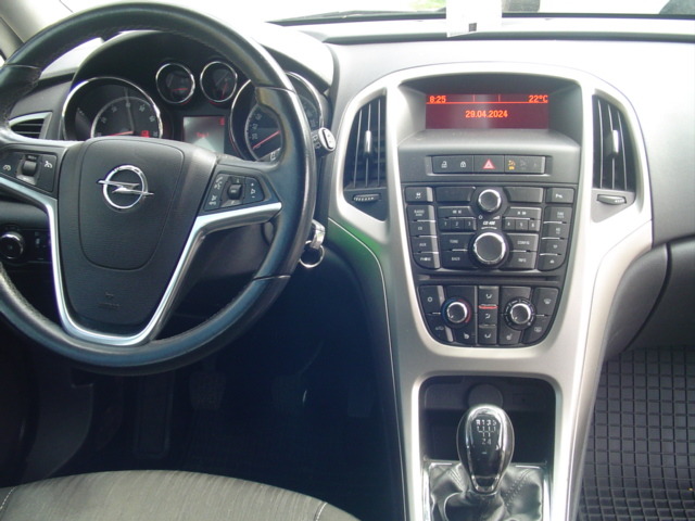 Opel Astra 1, 6 I, снимка 11 - Автомобили и джипове - 45511895