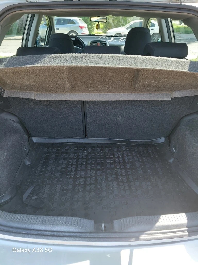 Toyota Auris 1.4, снимка 8 - Автомобили и джипове - 54976736