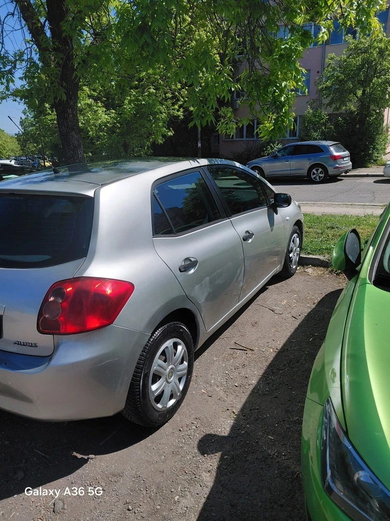 Toyota Auris 1.4, снимка 3 - Автомобили и джипове - 54976736