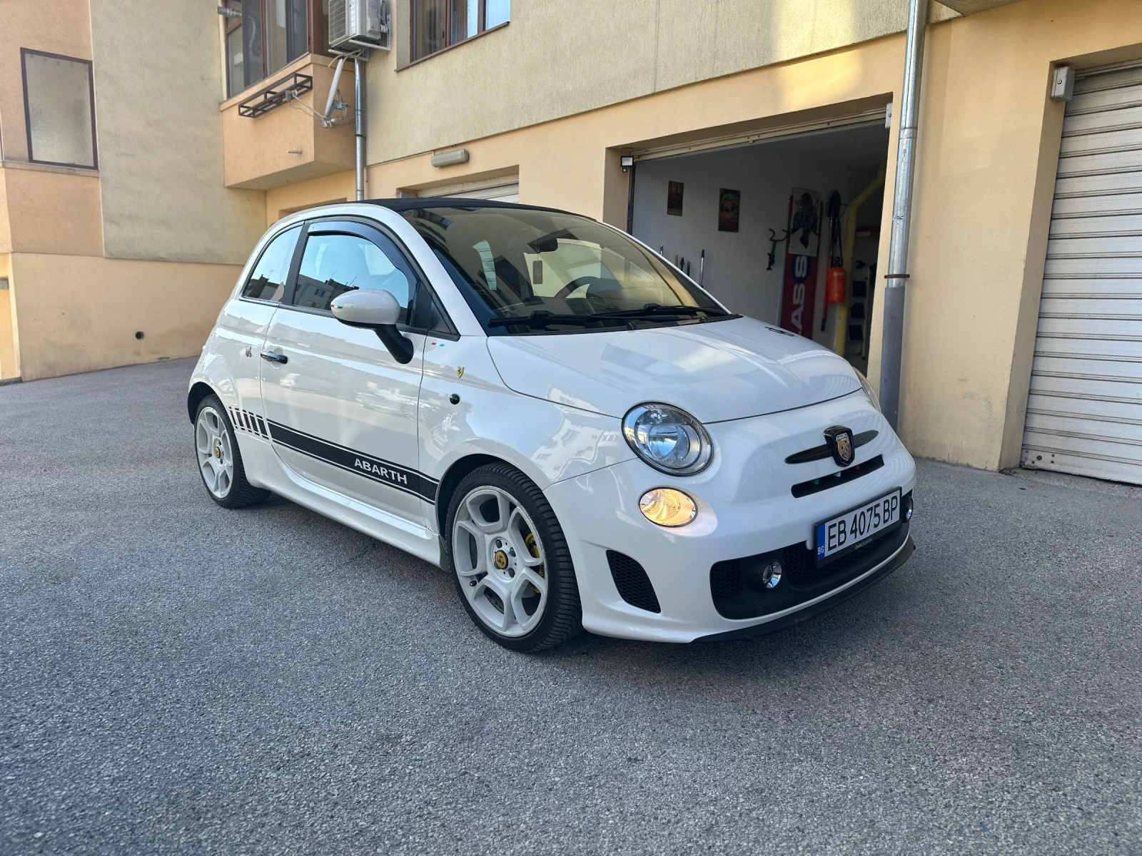 Abarth 595 Cabrio 1.4T , снимка 5 - Автомобили и джипове - 52632559