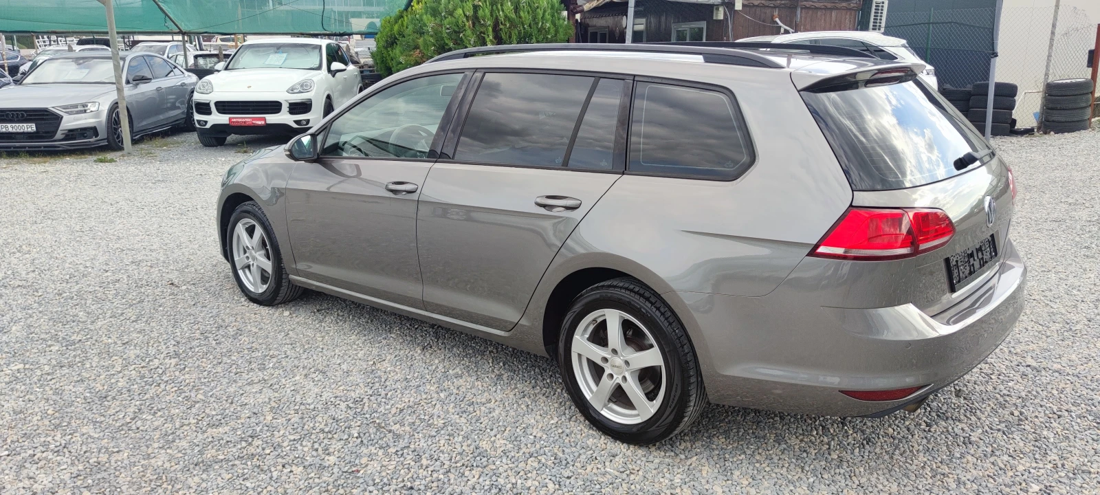 VW Golf 1.6TDI , снимка 6 - Автомобили и джипове - 48233974