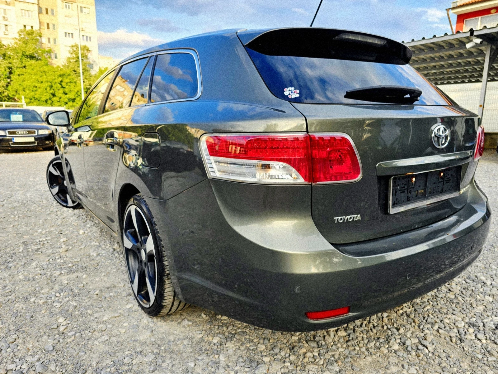 Toyota Avensis 2.2D4D 150 FULL - изображение 4