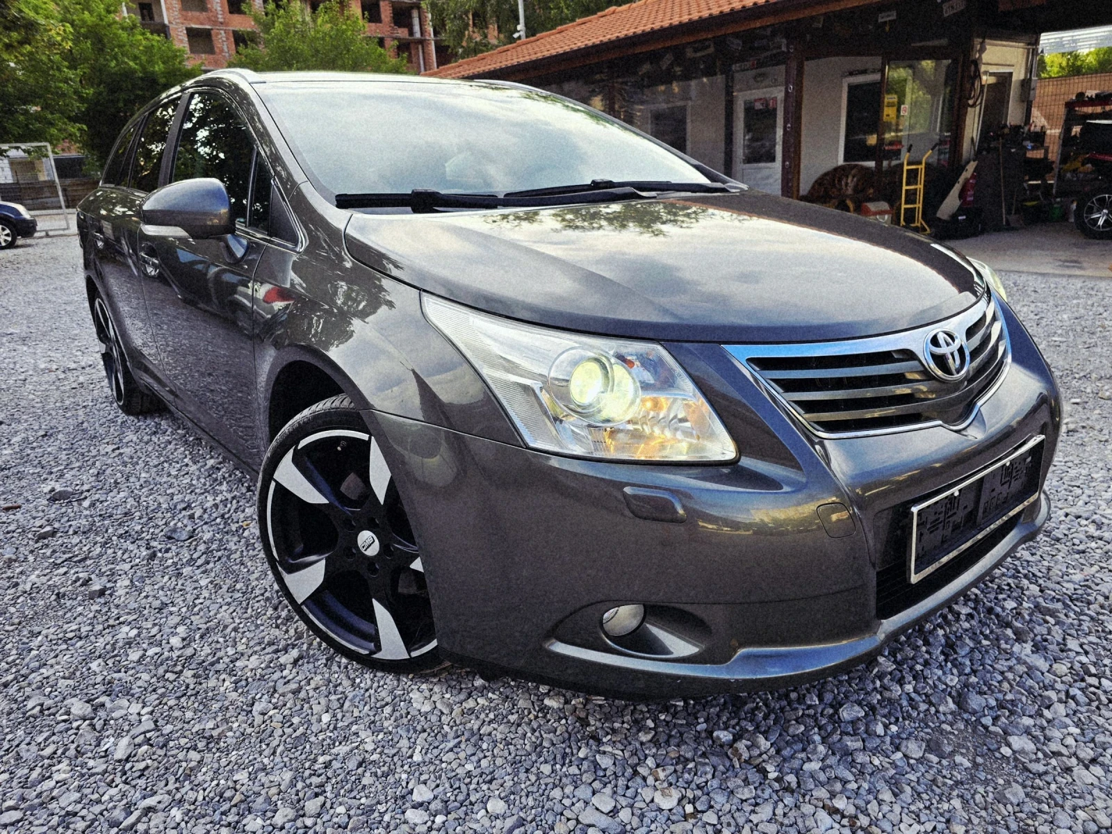 Toyota Avensis 2.2D4D 150 FULL - изображение 3