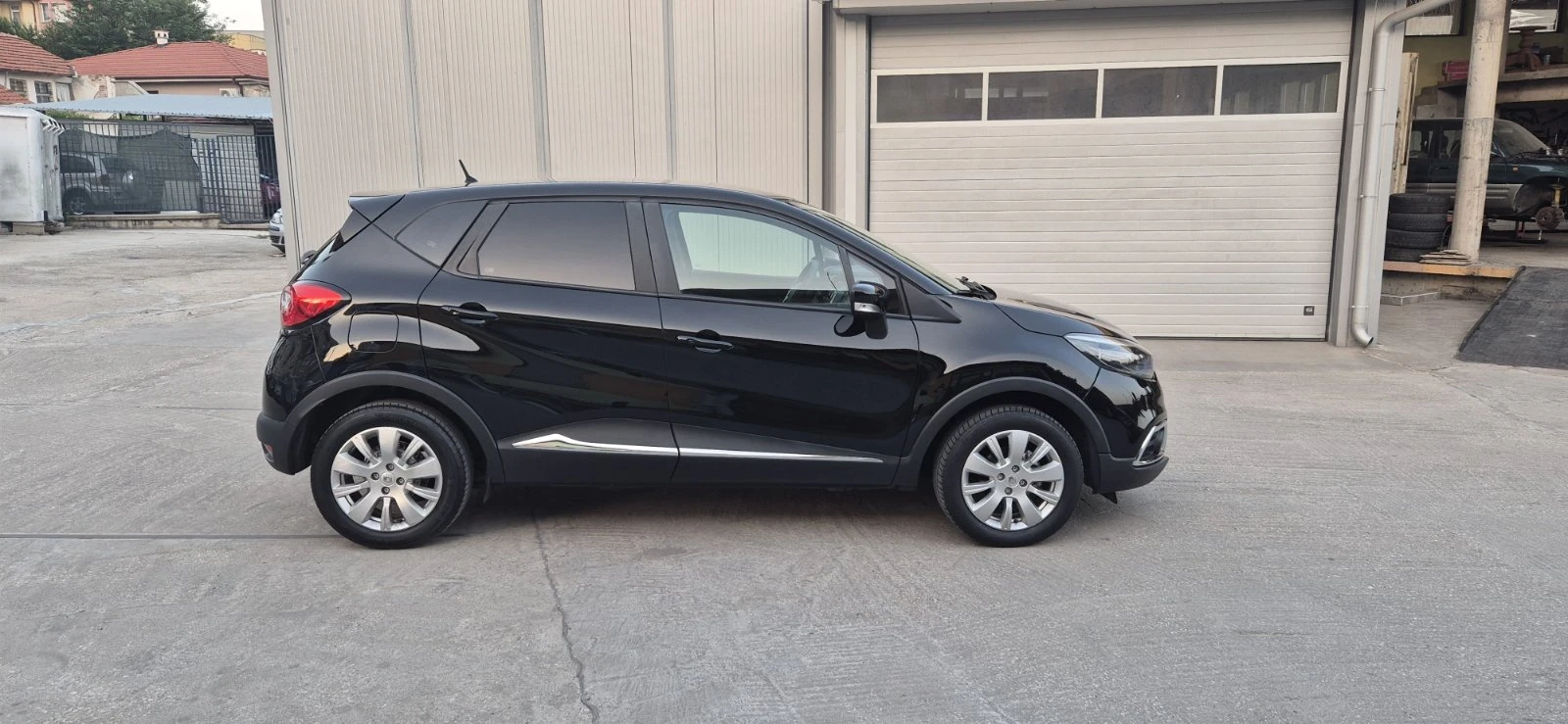 Renault Captur 0.9 - изображение 5