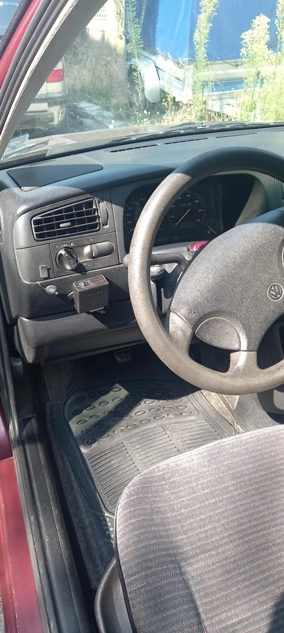 VW Golf 3  1.8 - изображение 10