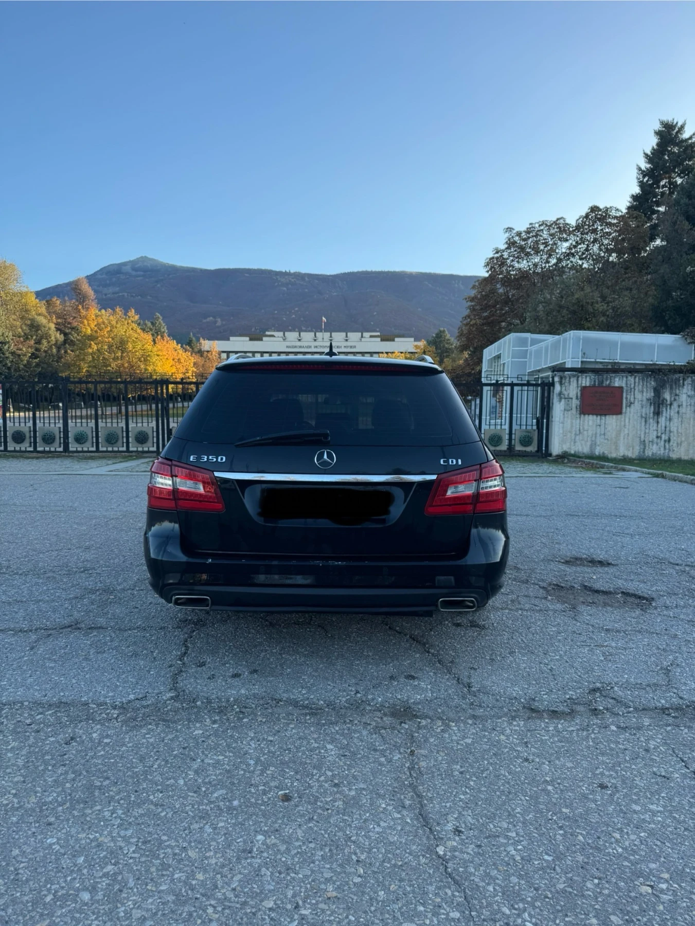 Mercedes-Benz E 350  - изображение 3