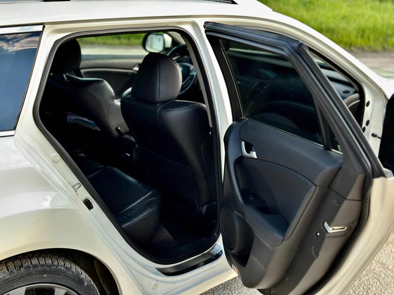 Honda Accord 8 2.4 Executive - изображение 8