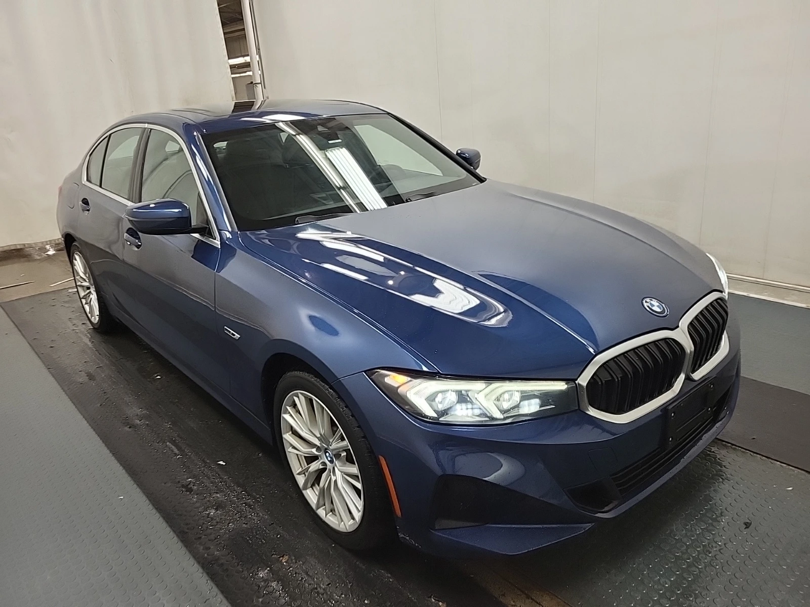 BMW 330 e* CARFAX * ��� ������������ ������ | Mobile.bg � ����������� 1