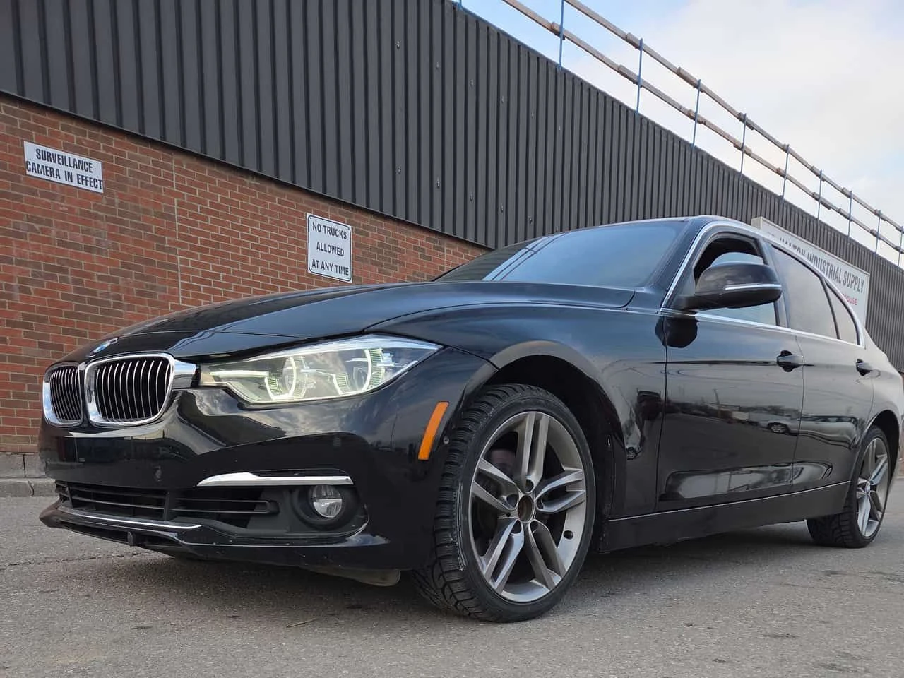 BMW 330 * 330i xDrive * CARFAX * ЦЕНА ДО БГ, снимка 17 - Автомобили и джипове - 53950978